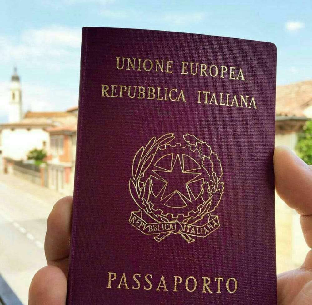 Italienischen Pass online kaufen